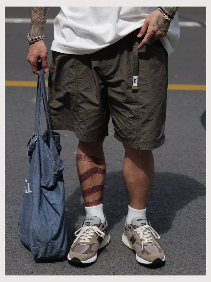 BLENDED ADJUSTABLE BUCKLE SHORTS GREEN