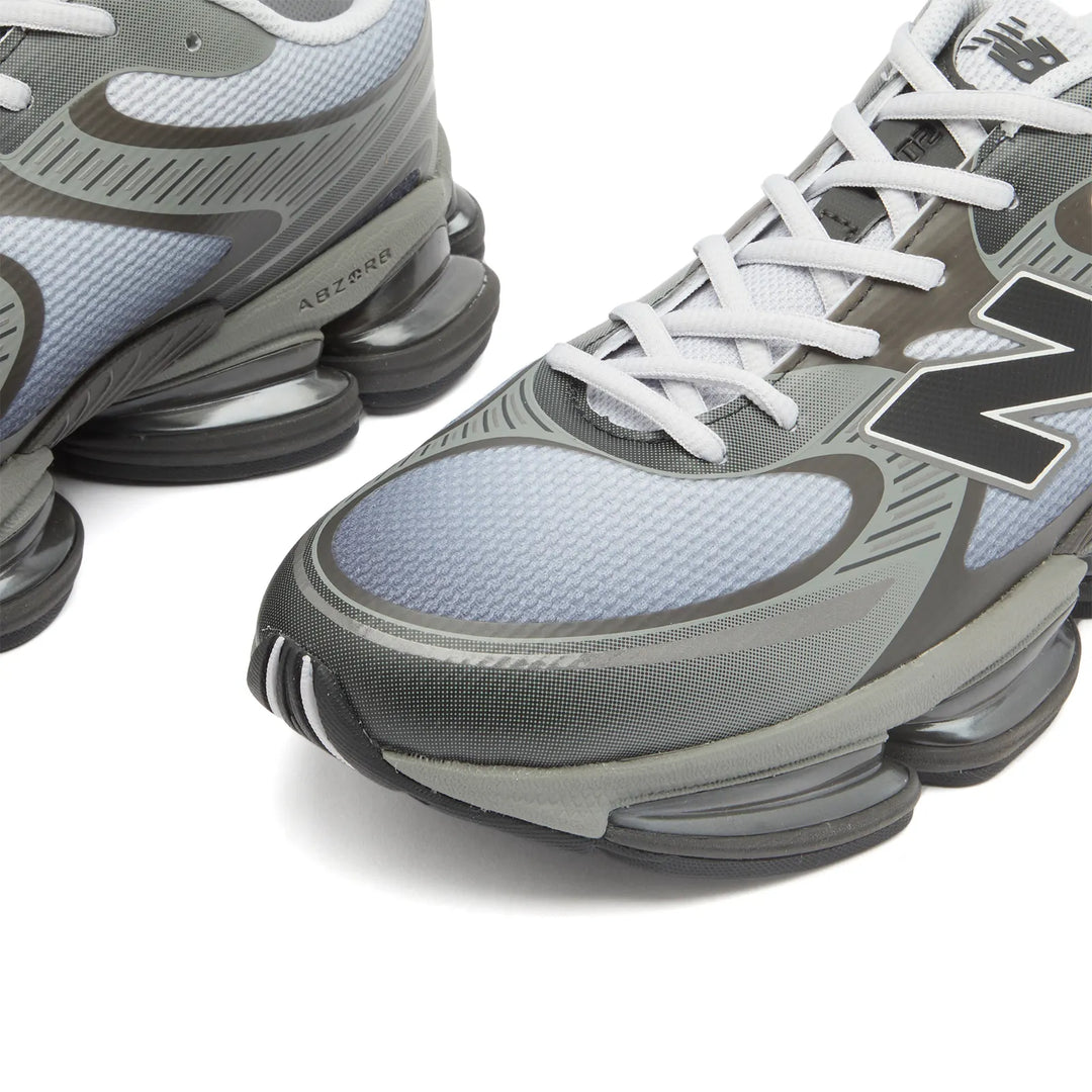 NEW BALANCE 2000 SNEAKER
PEARL GREY