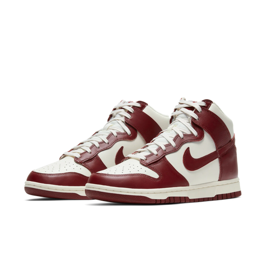 Dunk High Team Red