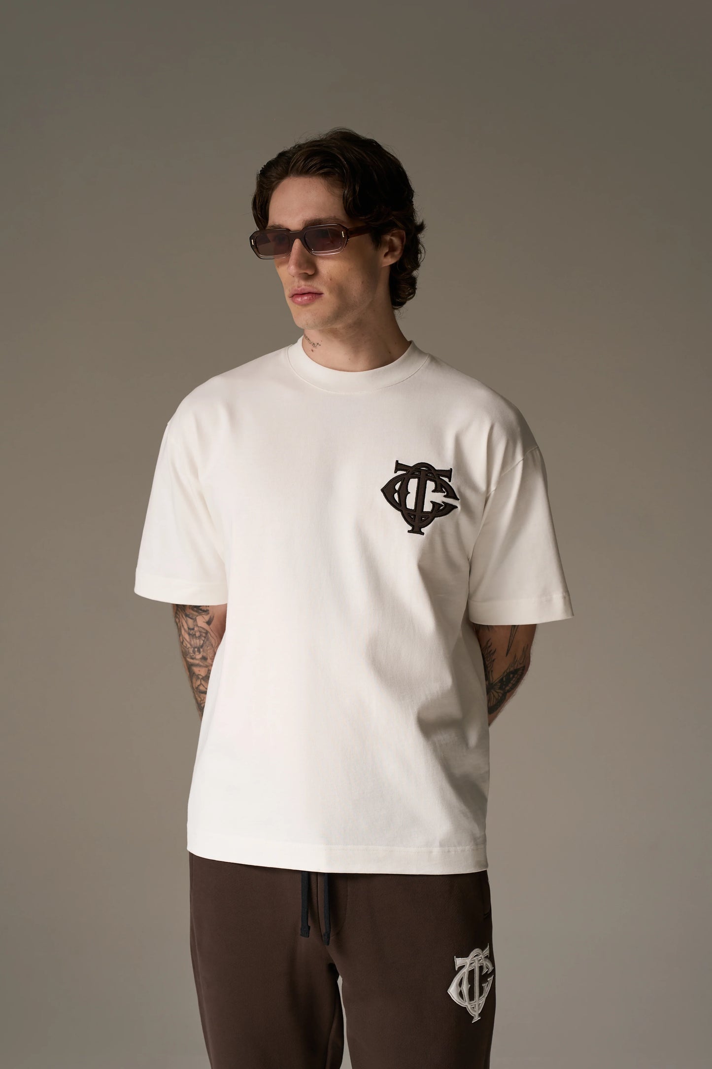MONOGRAM EMBLEM T-SHIRT OFF WHITE
