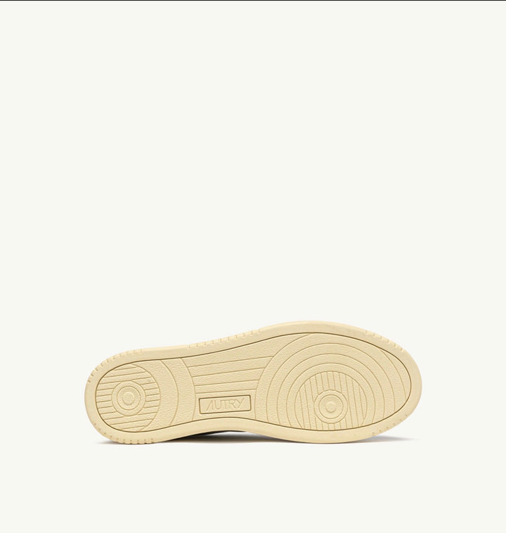 AUTRY SNEAKERS MEDALIST LOW SNEAKERS IN WHITE LEATHER AND VAPOR SUEDE AULM - FT01