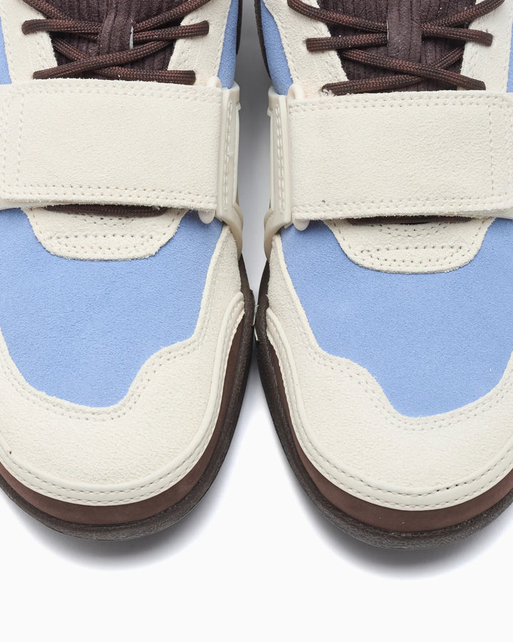 Nike x Travis Scott Zoom Field Jaxx "Leche Blue"