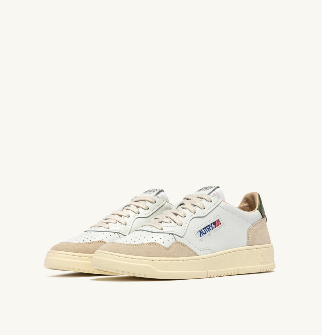 AUTRY SNEAKERS MEDALIST LOW SNEAKERS IN WHITE LEATHER AND BRONZE GREEN SUEDE