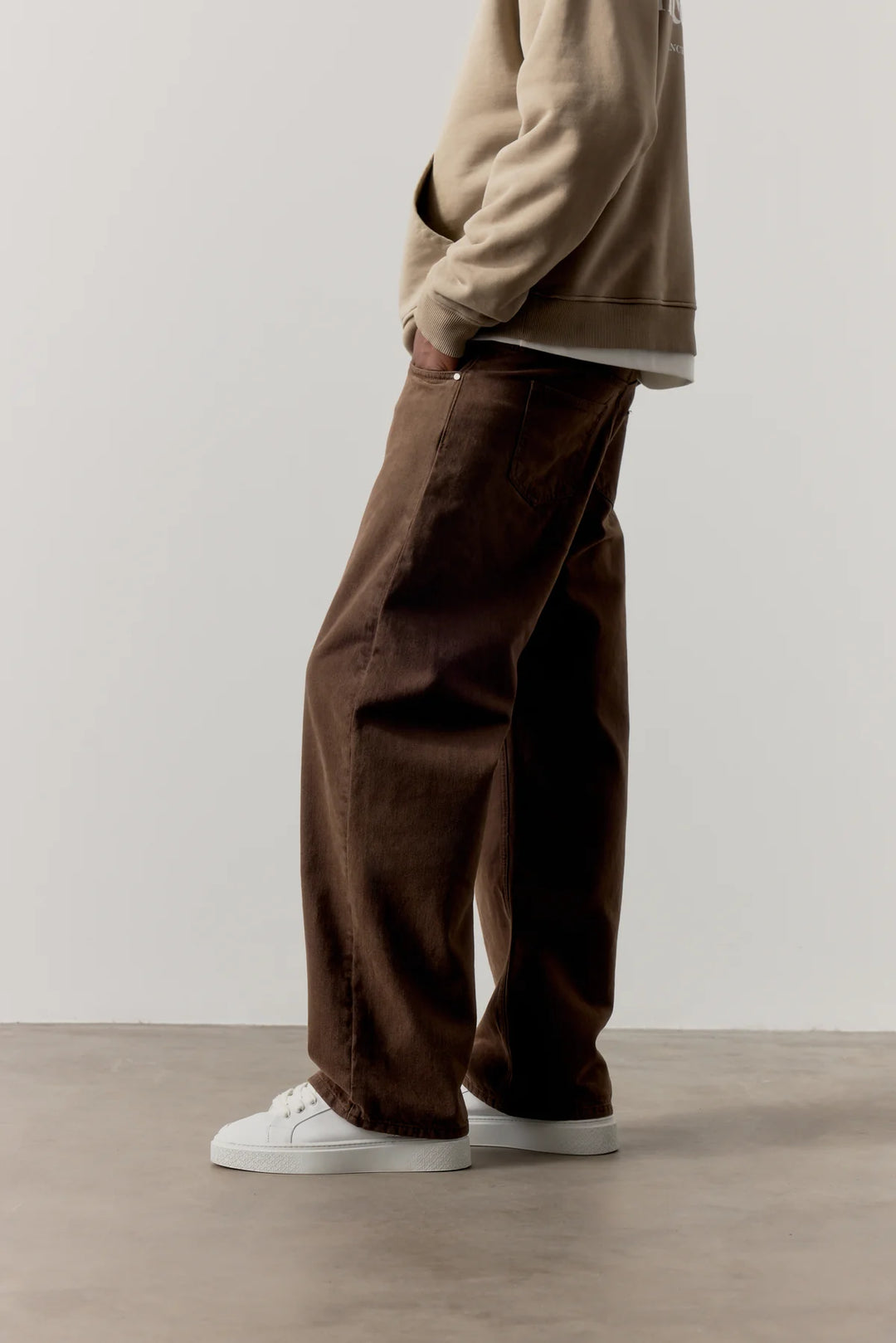 SKATER JEANS WASHED BROWN