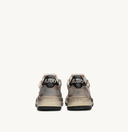 AUTRY SNEAKERS WOMAN MEDALIST LOW SUPER VINTAGE SNEAKERS IN WHITE MESH, GOLD SUEDE AND BLACK LEATHER