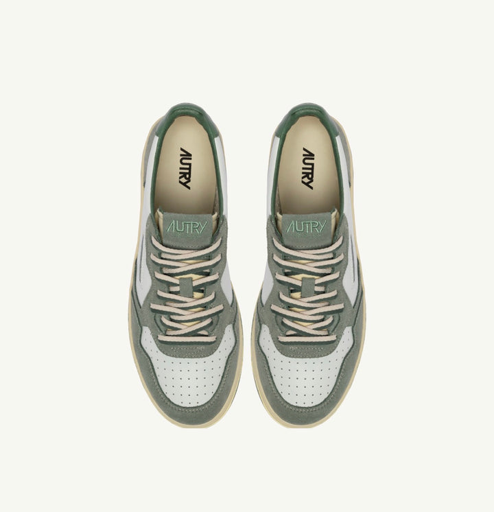 AUTRY SNEAKERS MEDALIST LOW SNEAKERS IN MILITARY AND SEA SPAY SUEDE AND LEATHER AULM - BW02