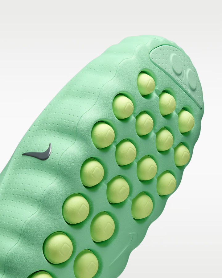Nike Mind 001 Men's Pregame Mules Cucumber Calm/Black/Barely Volt