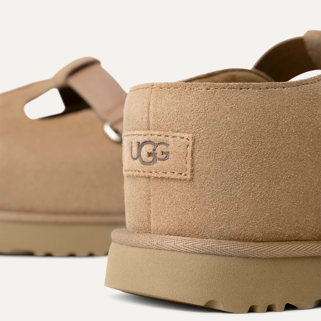 פכף פלטפורמה גולדנסטאר היי קלוג סנד UGG