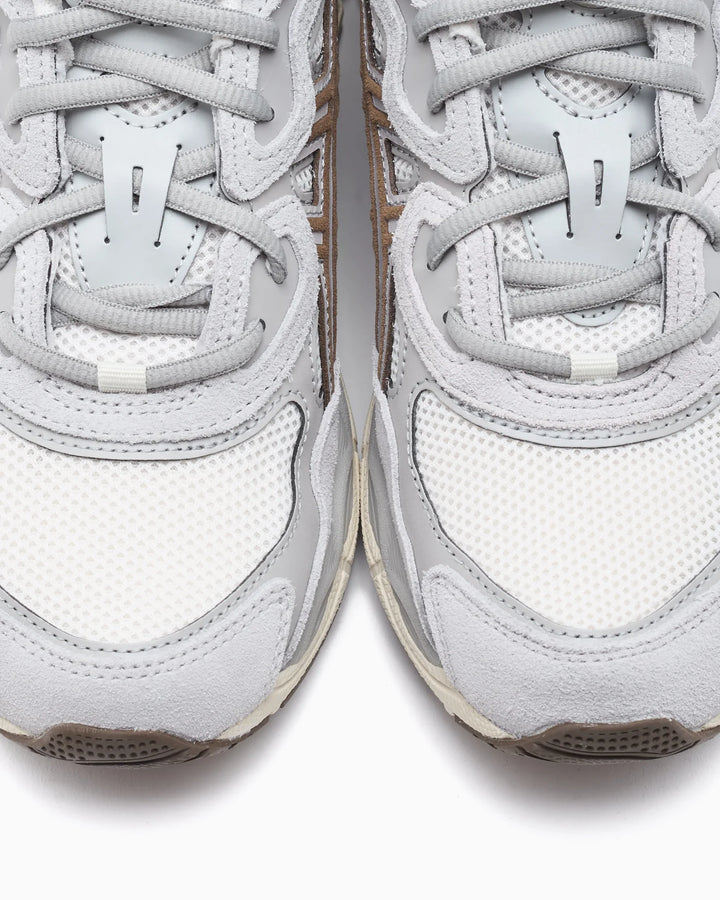 סניקרס אסיקס ג׳ל ניו יורק ASICS GEL-NYC CREAM/CEMENT GREY
