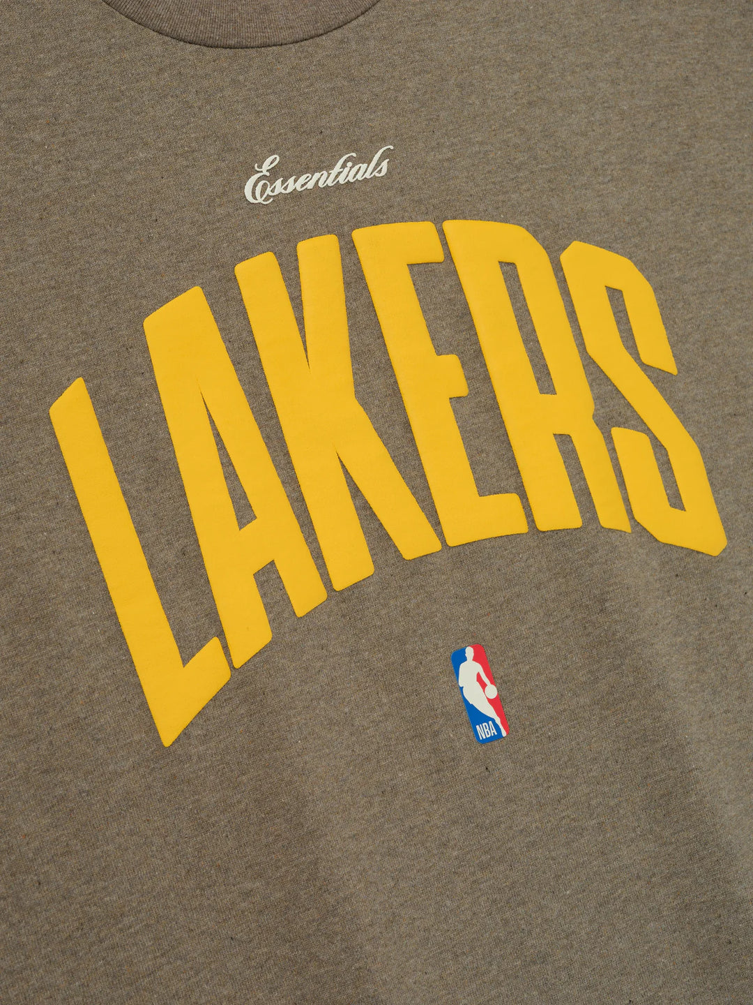 ESSENTIALS LAKERS 90S TEE HOMESTEAD HEATHER
