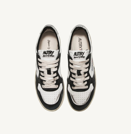 AUTRY SNEAKERS MEDALIST LOW SUPER VINTAGE SNEAKERS IN WHITE BLACK AND SILVER LEATHER
