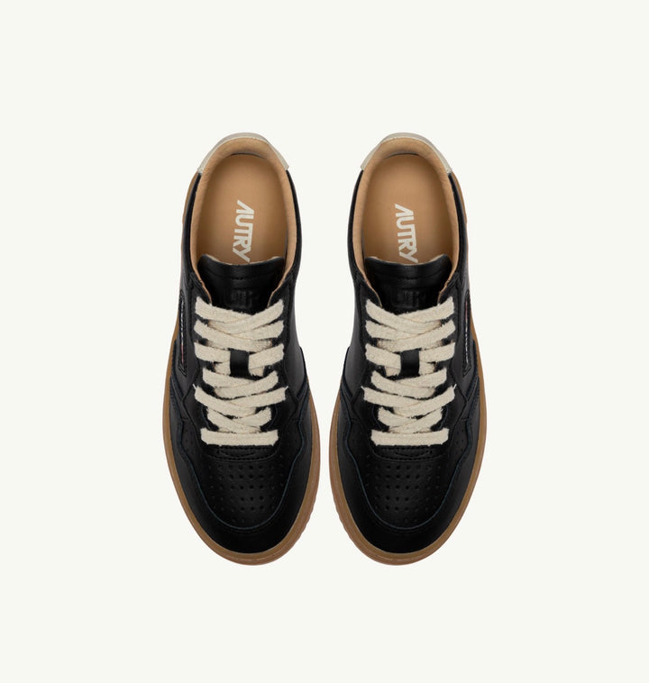 AUTRY SNEAKERS MEDALIST LOW SNEAKERS IN BLACK AND MARSHMALLOW LEATHER AULM - BD04