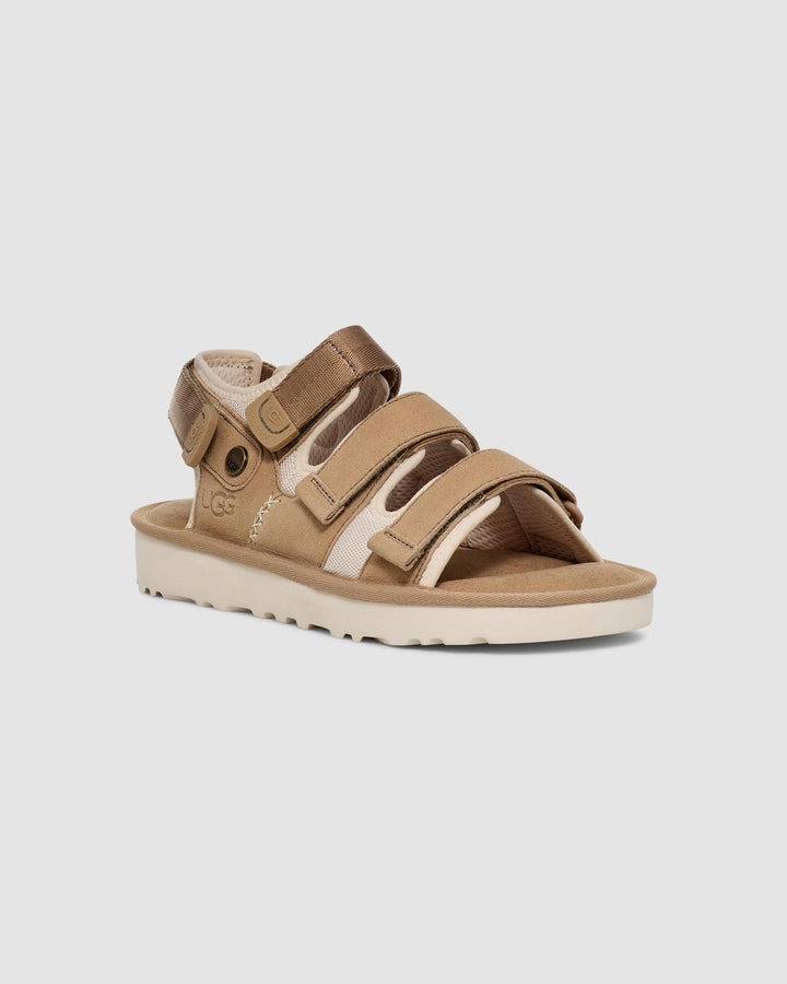 UGG GOLDENCOAST סנדלי גברים גולדנקוסט חום