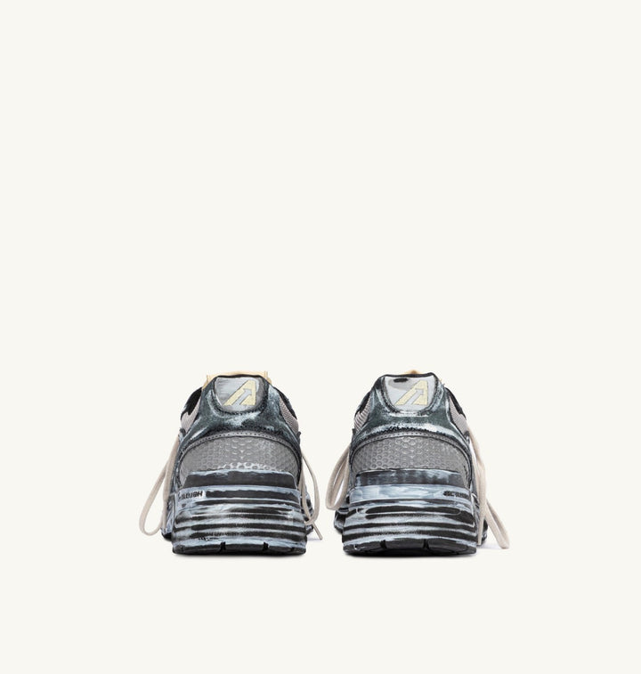 AUTRY SNEAKERS HYPERWAY SUPER VINTAGE SNEAKERS IN BLACK AND SILVER SUEDE HVLM - JB05