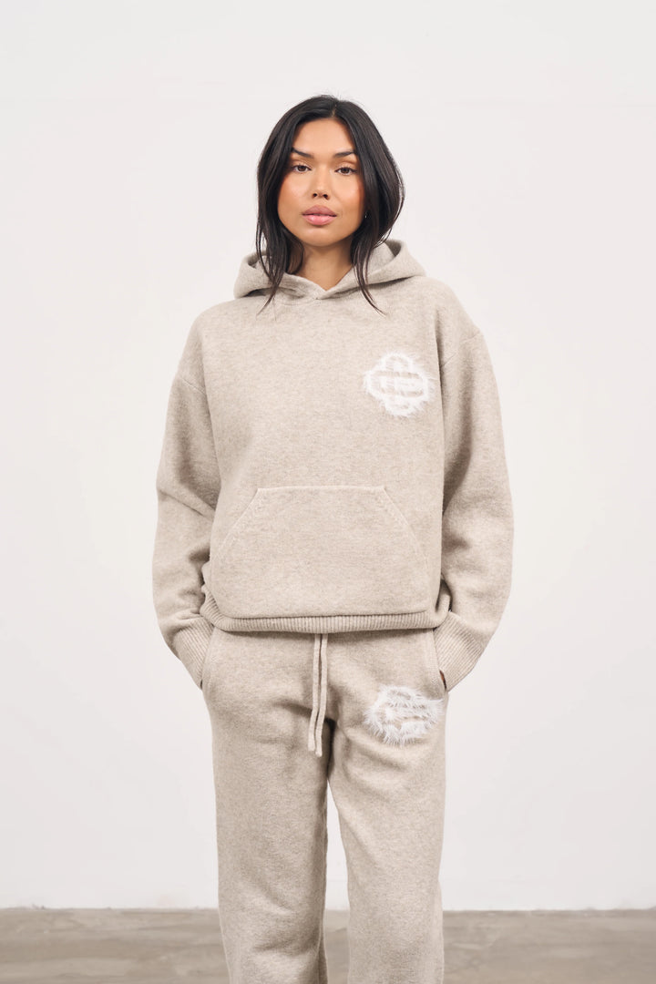 FLUFFY EMBLEM KNITTED HOODIE