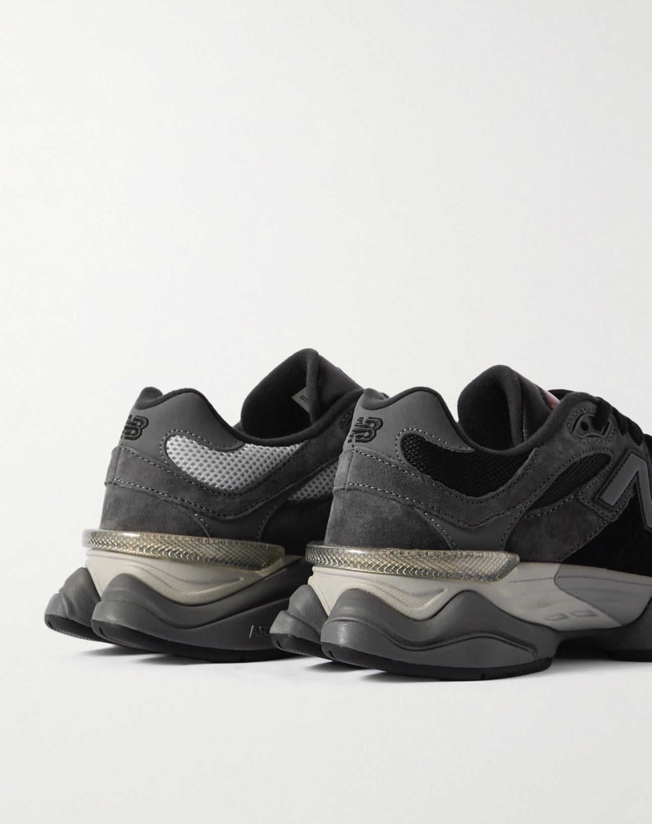 New Balance 9060 BLK