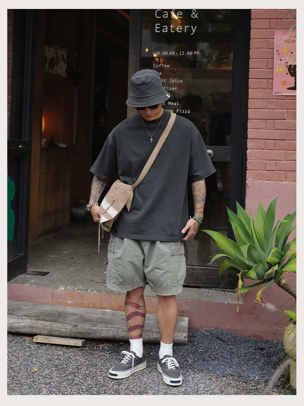 UNBANT LOGO VINTAGE TEE CARBON BLACK