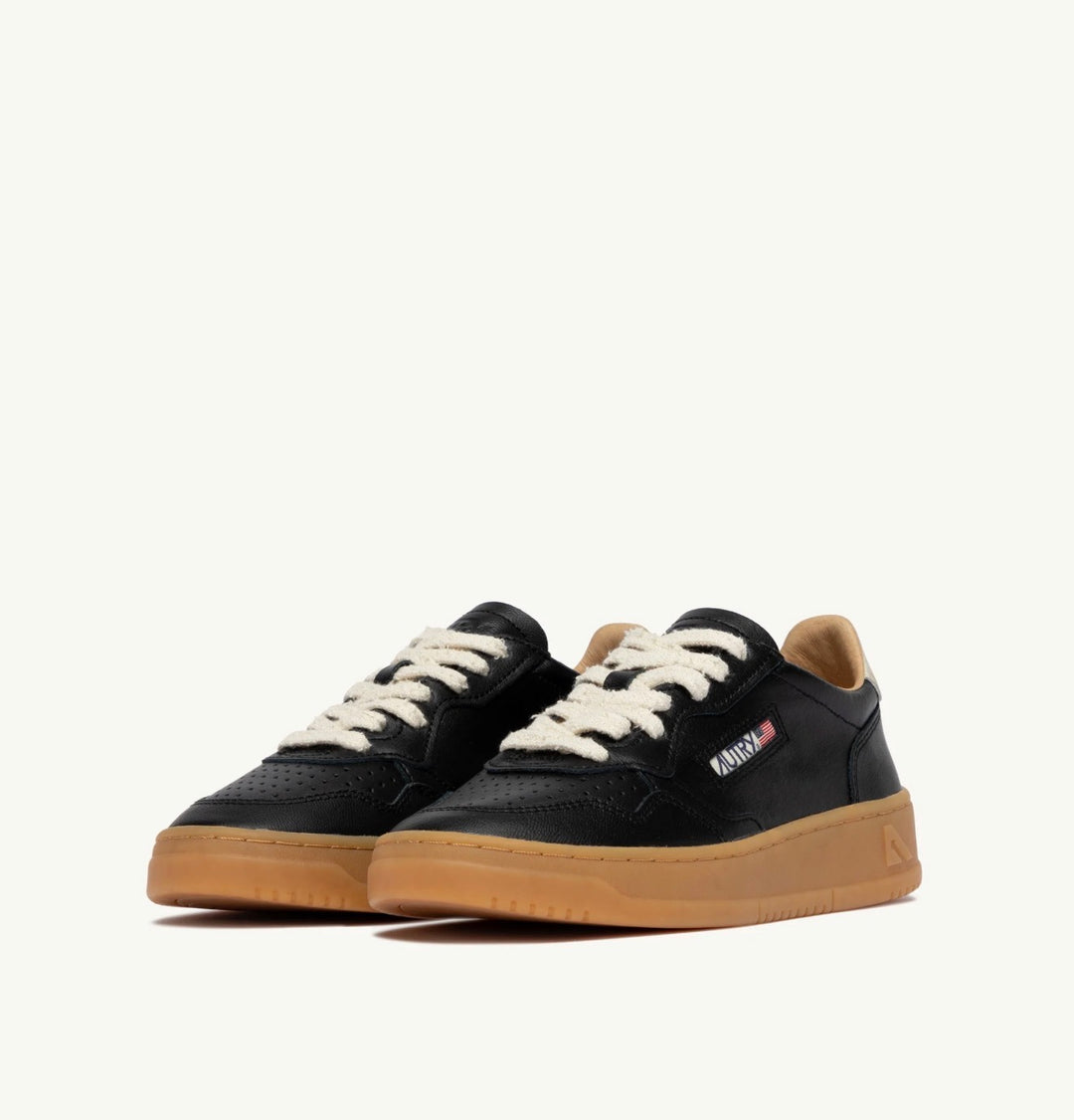 AUTRY SNEAKERS MEDALIST LOW SNEAKERS IN BLACK AND MARSHMALLOW LEATHER AULM - BD04
