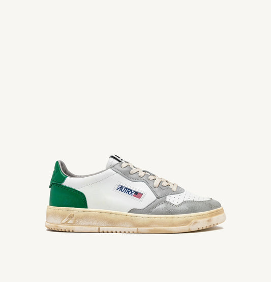 AUTRY SNEAKERS MEDALIST LOW SUPER VINTAGE SNEAKERS IN WHITE GREEN AND GRAY