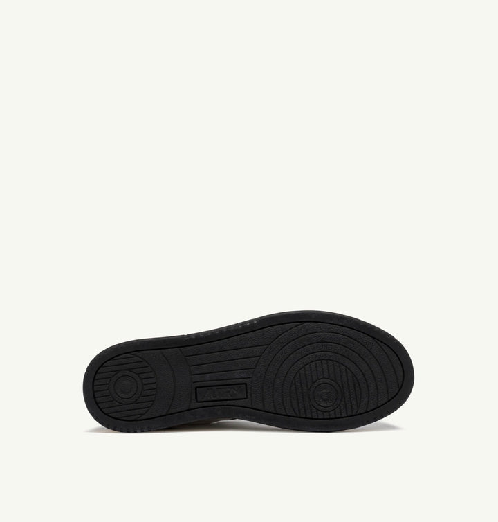 AUTRY SNEAKERS MEDALIST LOW SNEAKERS IN WHITE AND BLACK LEATHER WITH LETTERINGAULM - BH02