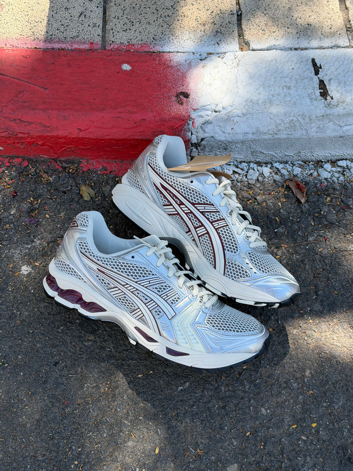 ASICS GEL-KAYANO 14 סניקרס ג׳ל קיאנו 14