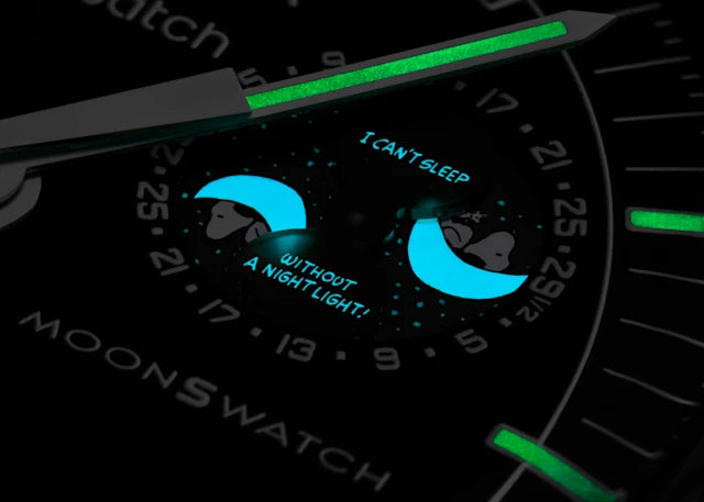 Swatch x Omega Bioceramic Moonswatch Mission To Moonphase Snoopy Black שעון אומגה בשיתוף פעולה עם סווטש