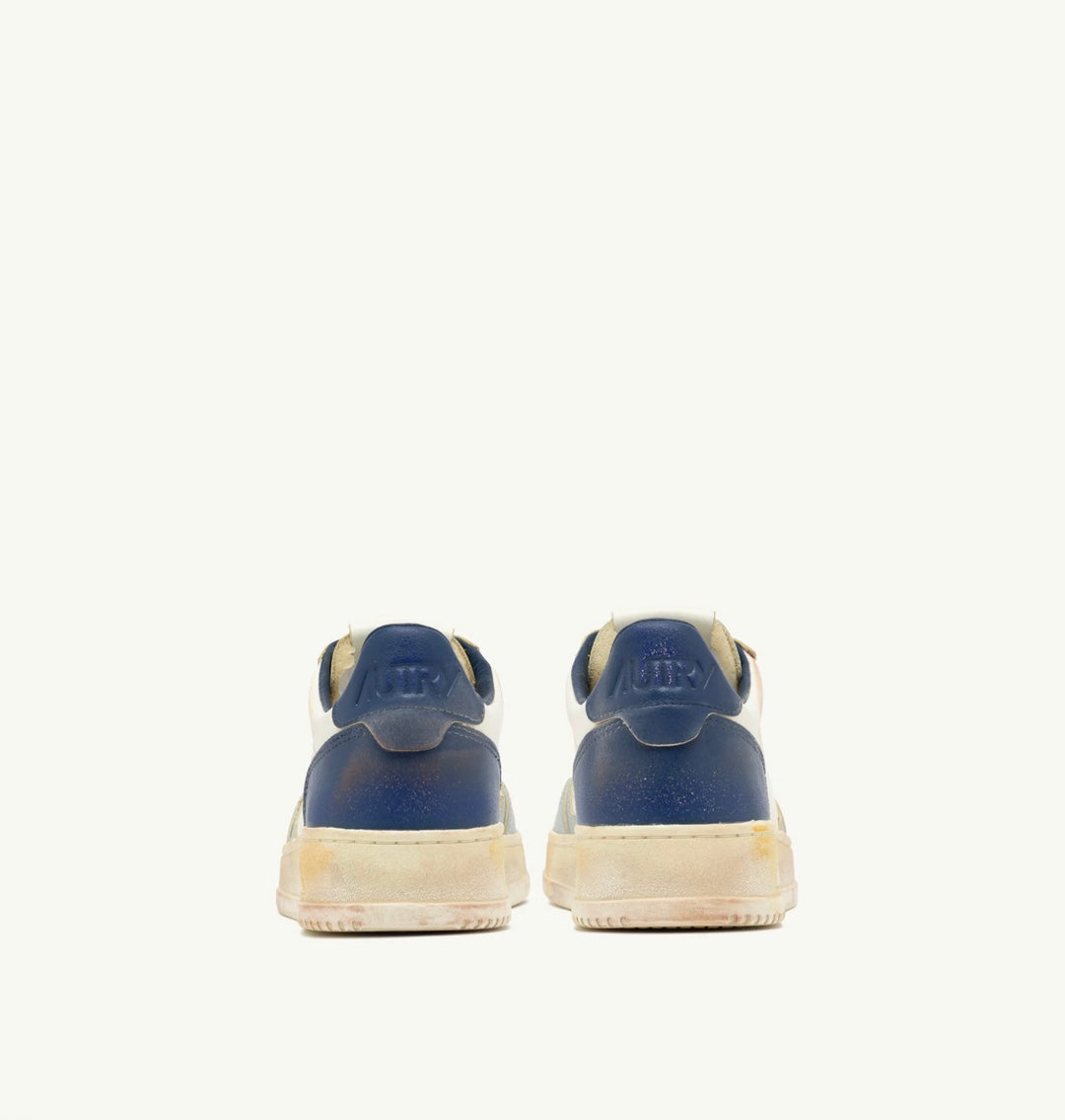AUTRY SNEAKERS MEDALIST LOW SUPER VINTAGE SNEAKERS IN LIMESTONE WHITE AND BLUE LEATHER AVLM - SV09