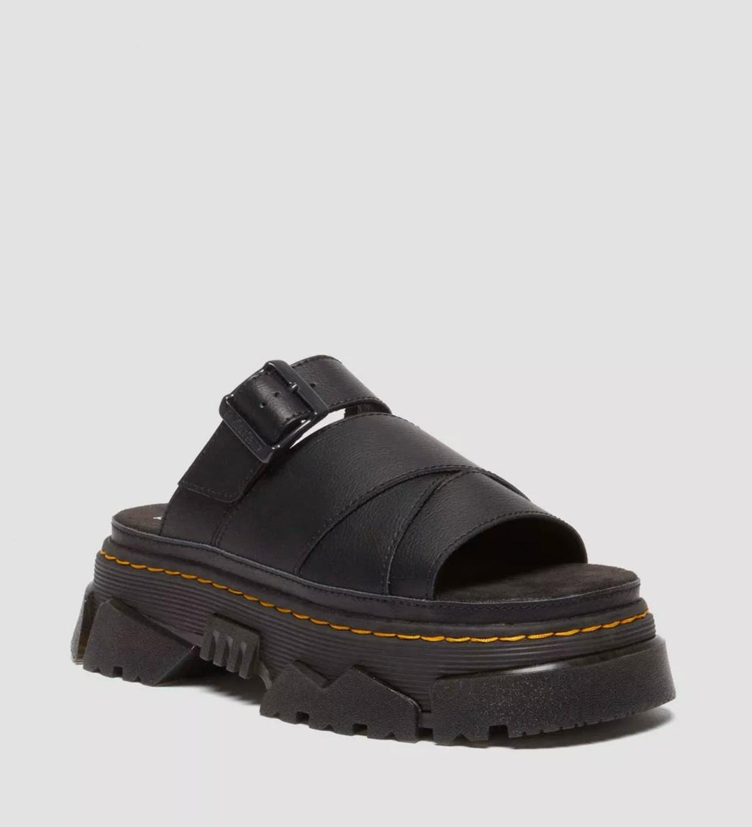 DR MARTENS