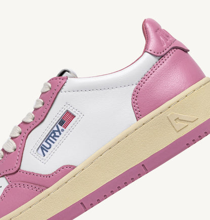 AUTRY SNEAKERS MEDALIST LOW SNEAKERS BICOLOR IN WHITE AND POLIGNAC LEATHER