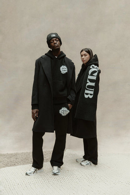 FLUFFY EMBLEM KNITTED JOGGERS