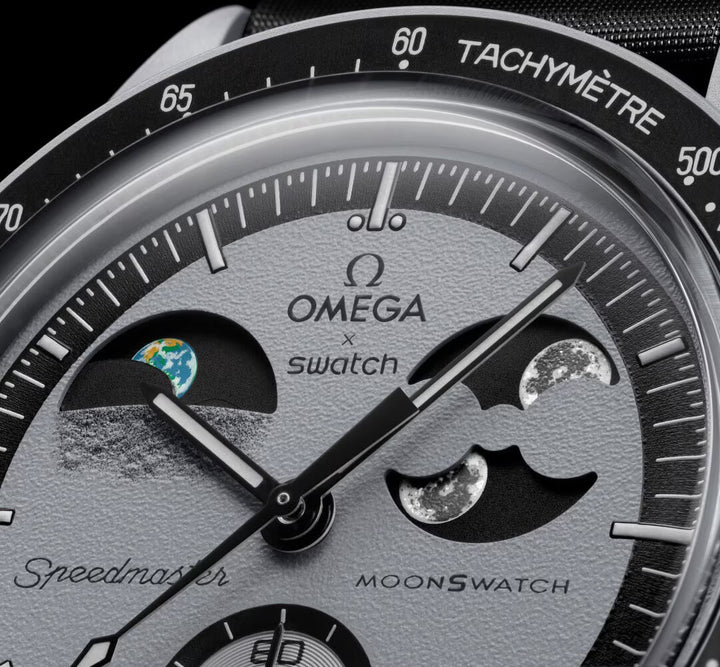 Swatch x Omega Bioceramic Mission To Earthphase SO33M700 שעון אומגה בשיתוף פעולה עם סווטש