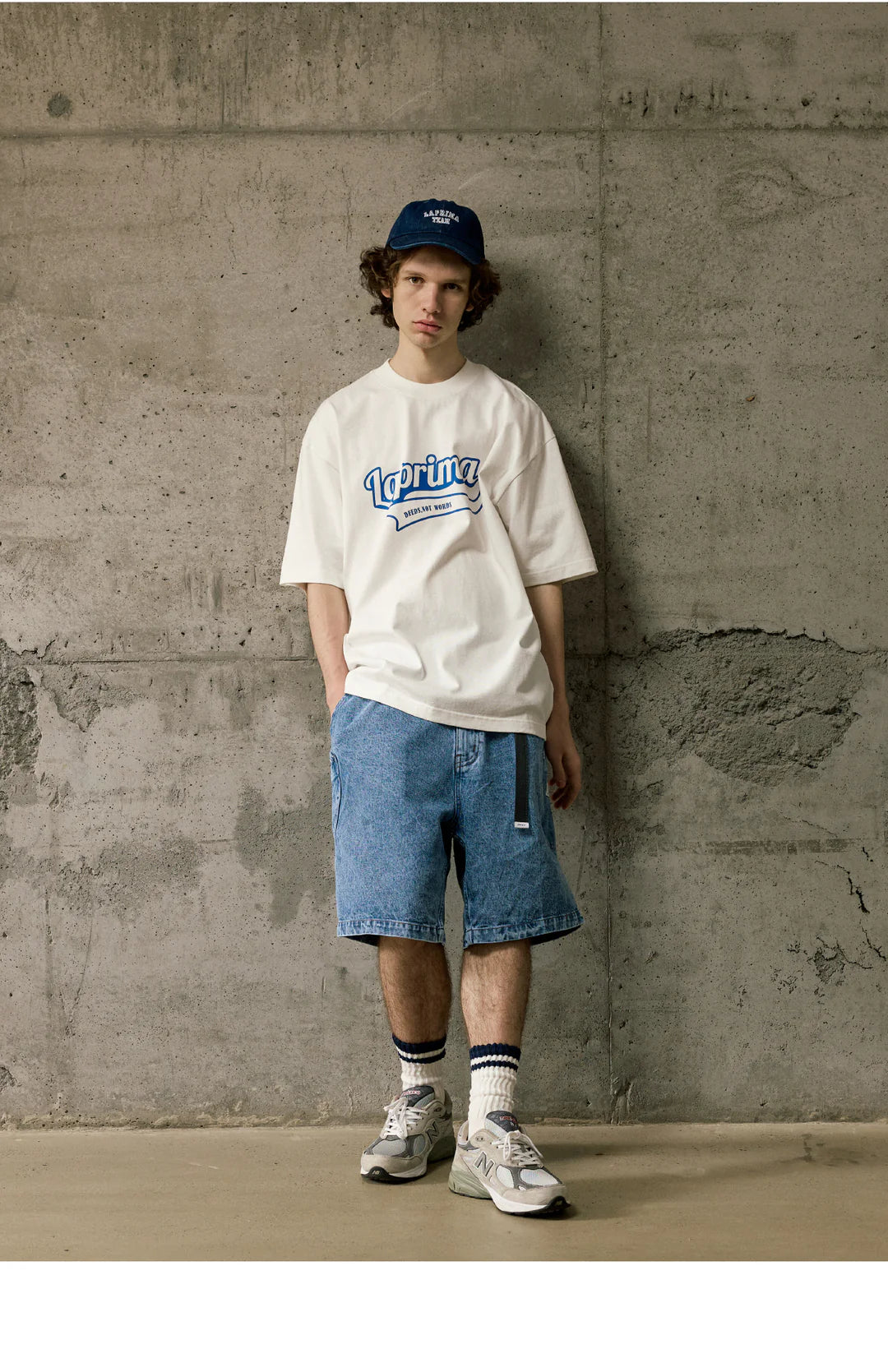 VARSITY LOGO PRINT TEE