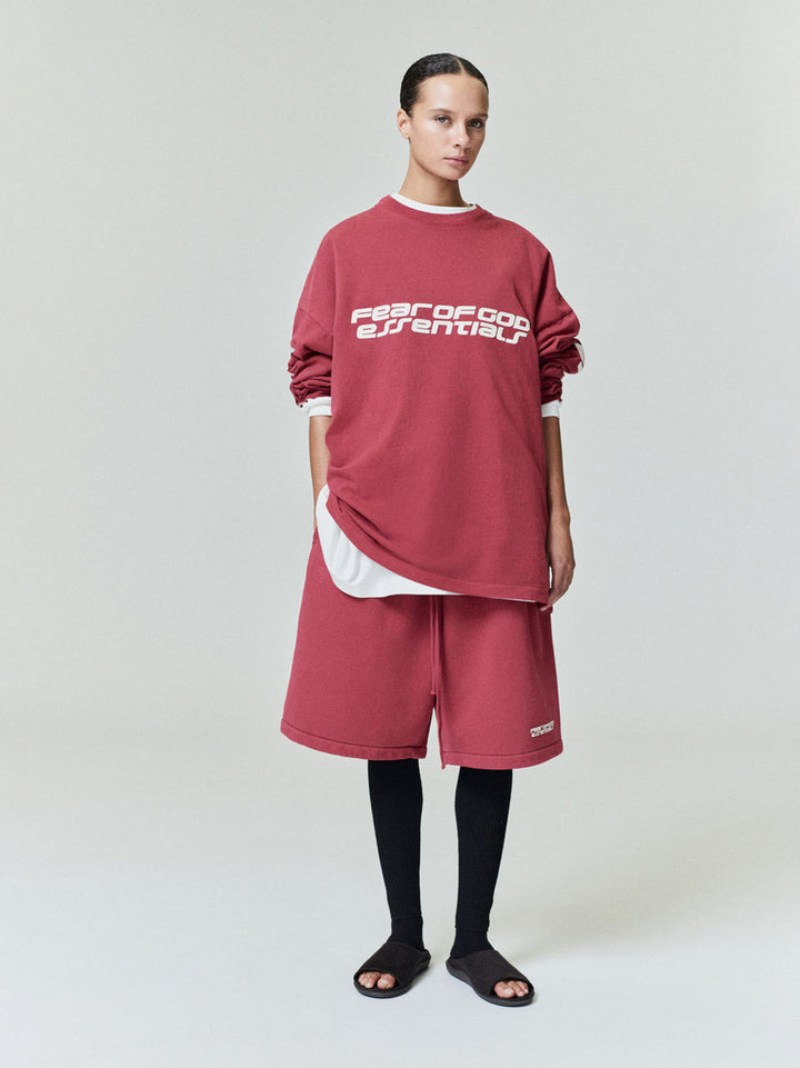 ESSENTIALS RELAXED SWEATSHORT CRIMSON