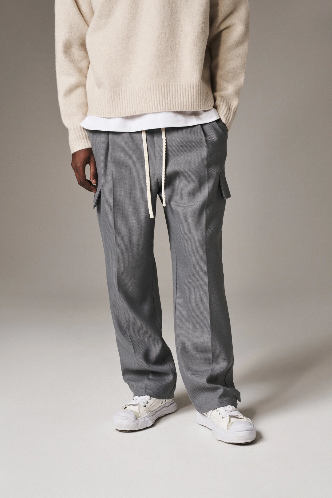 PLEATED WIDE LEG WOOL BLEND TROUSER GREY
