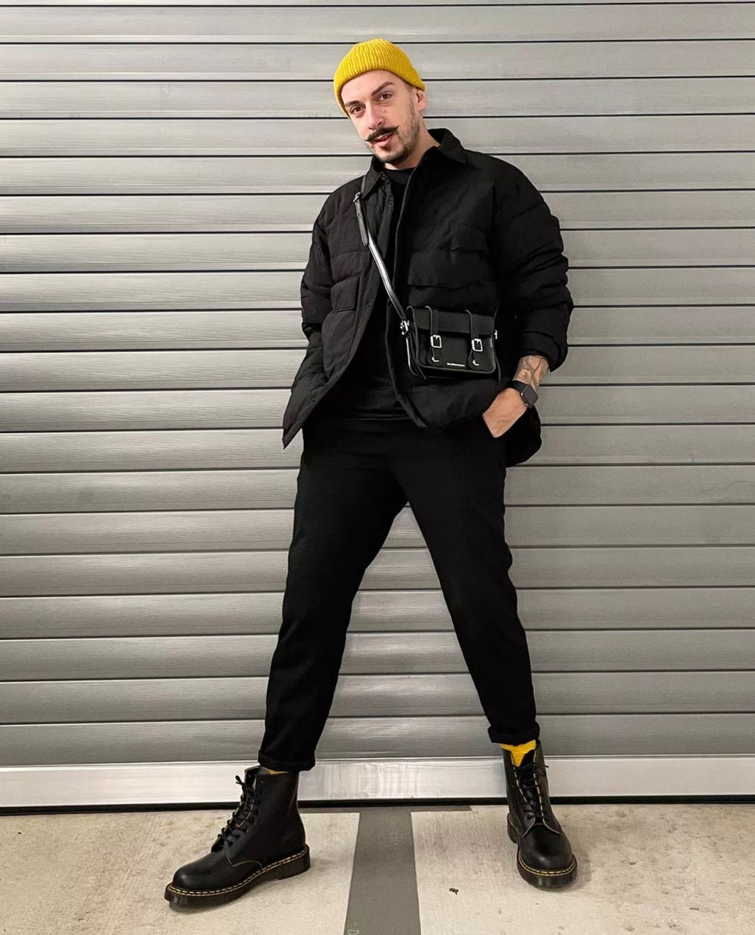 DR MARTENS תיק סטצ׳ל שחור