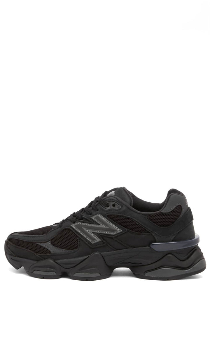 NEW BALANCE U9060ZGE SNEAKERS
BLACK