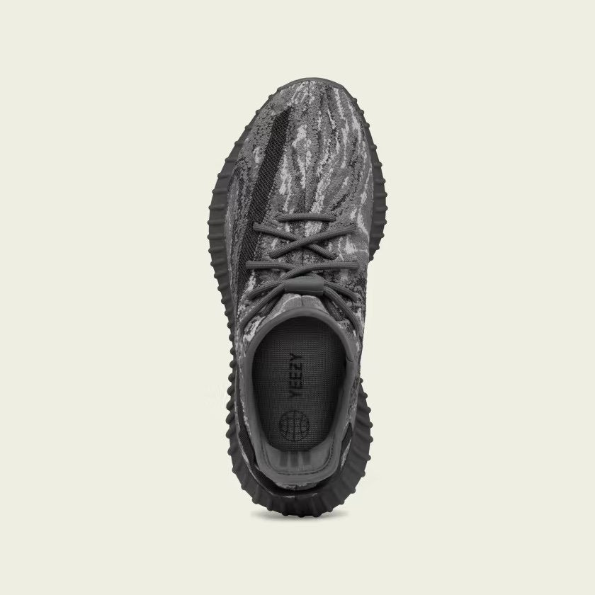 adidas Yeezy Boost 350 V2
‘Mx Dark Salt’