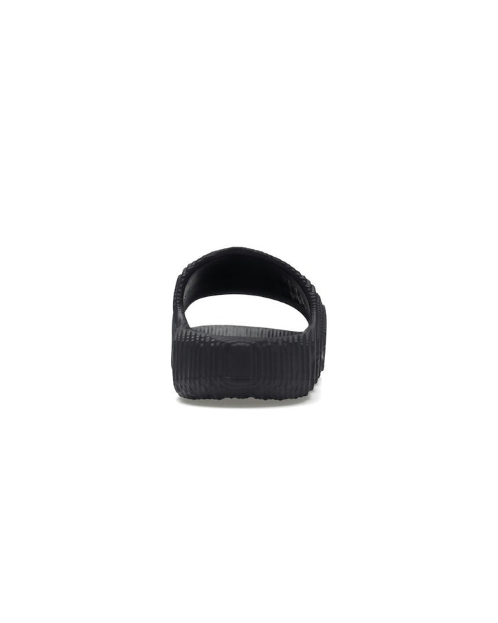 ADIDAS MEN'S ADILETTE 22 CARBON - כפכפי אדידס אדילט 22 אפור כהה לגברים - תמונה 6