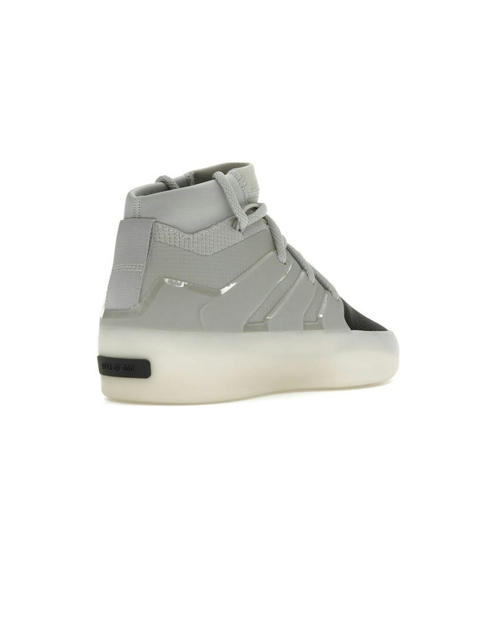 ADIDAS UNISEX FEAR OF GOD ATHLETICS I BASKETBALL SESAME CARBON סניקרס אדידס פיר אוף גוד אתלטיקס בסקטבול אפור ושחור יוניסקס