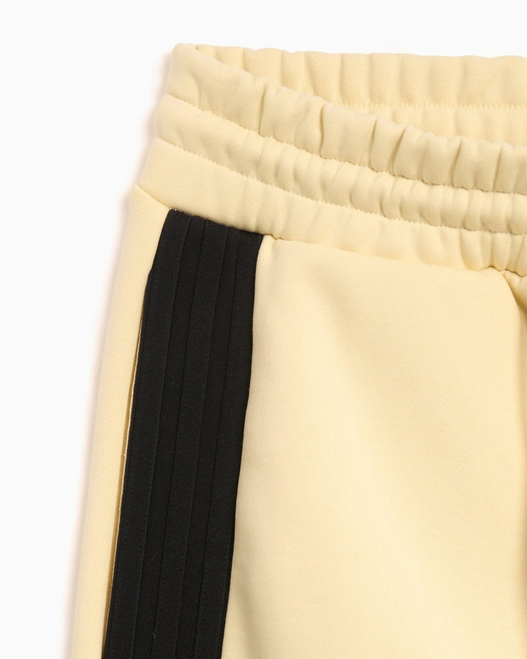 ADIDAS MEN'S ATHLETICS HEAVY FLEECE SWEATPANT X FEAR OF GOD ATHLETICS PALE YELLOW BLACK - מכנס טרנינג אדידס פיר אוף גוד צהוב וניל ושחור לגברים - תמונה 3