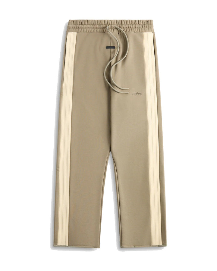 ADIDAS MEN'S ATHLETICS RELAXED PANT X FEAR OF GOD ATHLETICS CLAY - מכנס טרנינג אדידס פיר אוף גוד רחב חום בהיר לגברים - תמונה 1