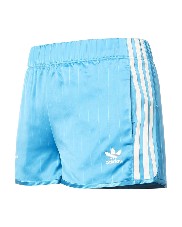 ADIDAS WOMEN'S SHORTS X SPORTY & RICH CLEAR SKY - מכנס קצר אדידס ספורטי אנד ריץ׳ תכלת לנשים - תמונה 3