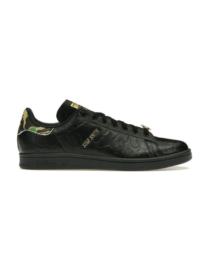 ADIDAS UNISEX STAN SMITH X BAPE CORE BLACK סניקרס אדידס סטן סמית׳ בייפ שחור יוניסקס