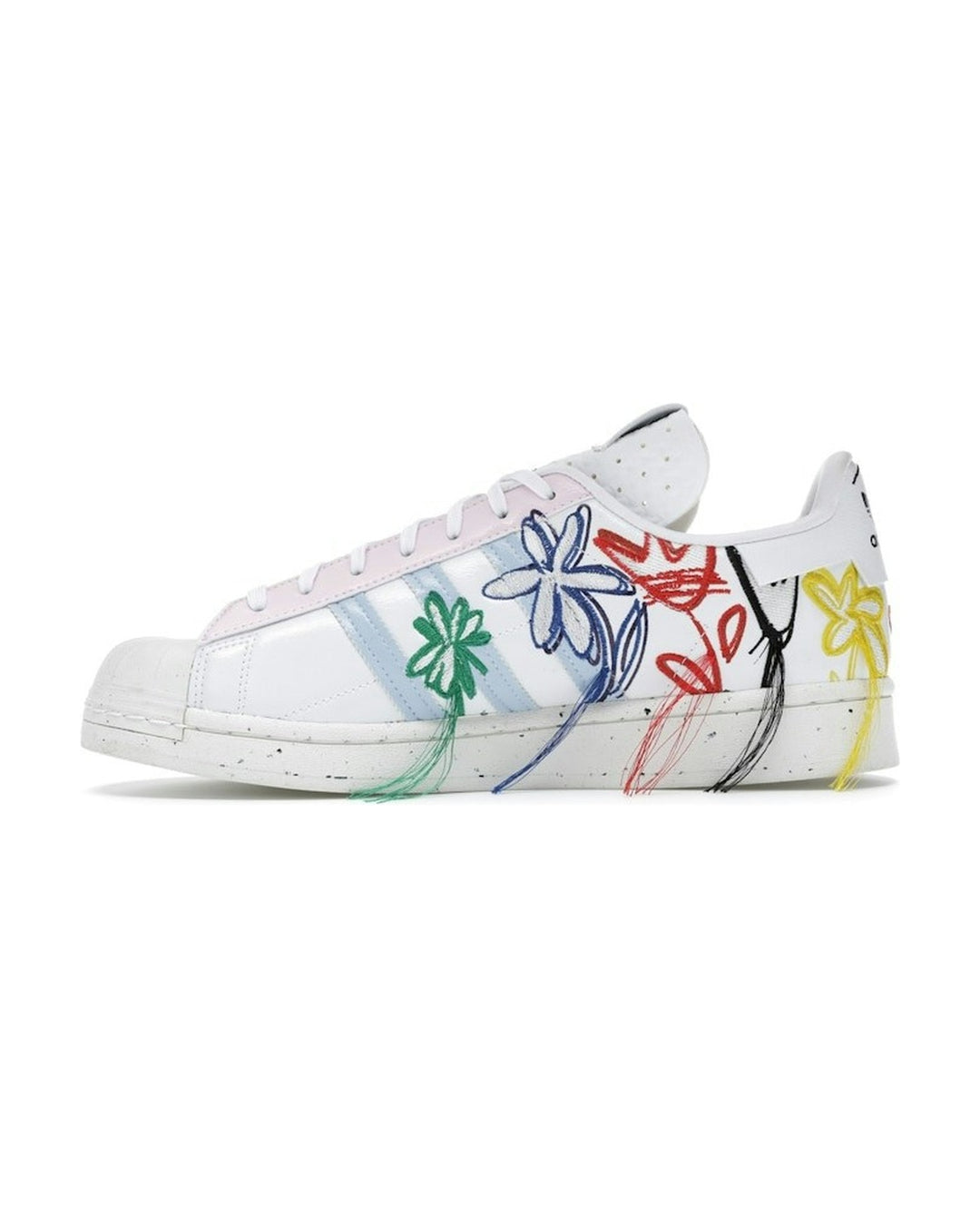 ADIDAS MEN'S SUPERSTAR X SEAN WOTHERSPOON SUPEREARTH WHITE - סניקרס אדידס סופרסטאר שון וות׳רספון לבן ושמנת לגברים - תמונה 2