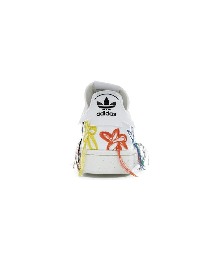 ADIDAS MEN'S SUPERSTAR X SEAN WOTHERSPOON SUPEREARTH WHITE - סניקרס אדידס סופרסטאר שון וות׳רספון לבן ושמנת לגברים - תמונה 6