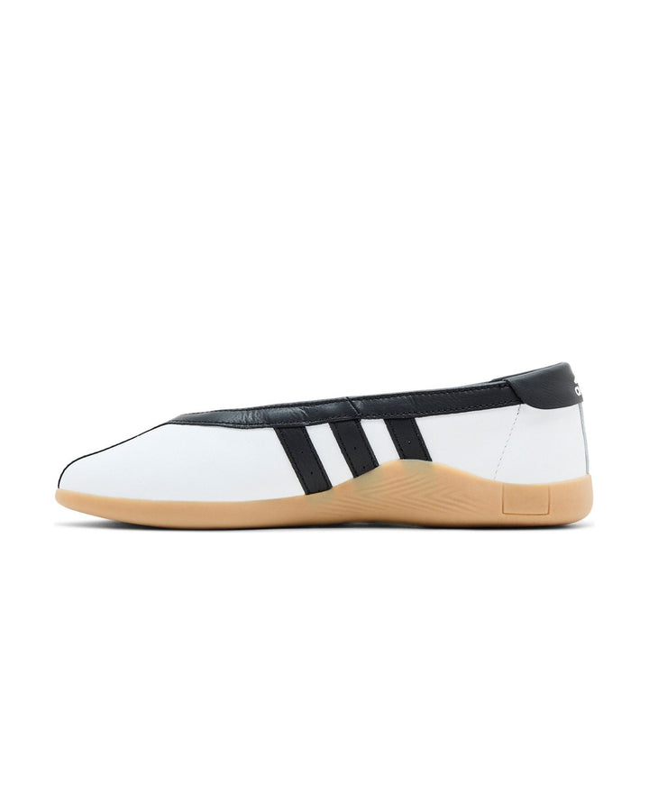 ADIDAS WOMEN'S TAEKWONDO MEI BALLET WHITE BLACK GUM סניקרס אדידס טאקוונדו מיי באלט לבן ושחור לנשים
