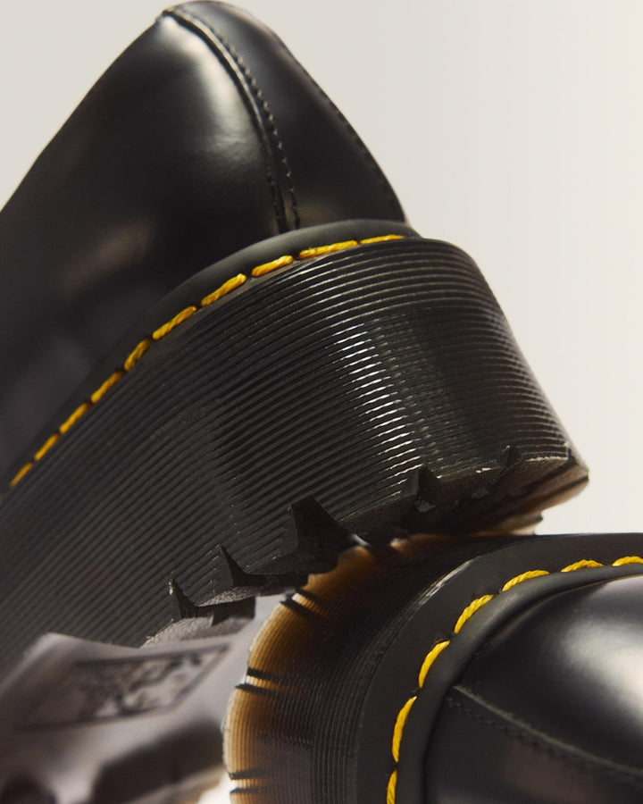 DR. MARTENS UNISEX 1461 QUAD BLACK POLISHED SMOOTH - נעלי פלטפורמה ד״ר מרטינס 1461 קוואד שחור יוניסקס - תמונה 6