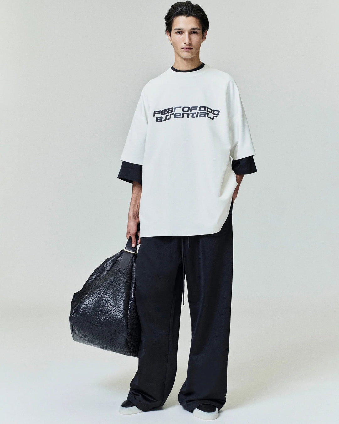 ESSENTIALS MEN'S PONTE 90S SHORT SLEEVE TEE IVORY חולצת טי אסנשלס פונטה 90S שמנת לגברים - תמונה 4