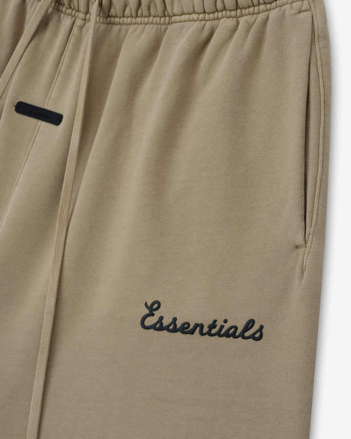 ESSENTIALS MEN'S TRAINING CLASSIC SWEATSHORT FADED DUNE מכנס קצר אסנשלס טריינינג קלאסיק בז׳ דהוי לגברים - תמונה 3