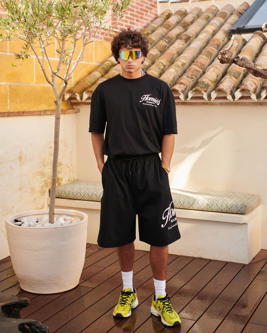 HOMIES MARBELLA UNISEX ESSENTIALS SHORTS BLACK